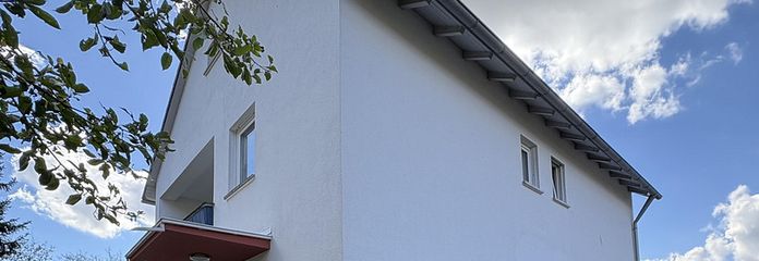 Залитий світлом односімейний будинок у тихому престижному місці — ідеально для сімей, продається