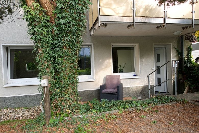 Nett eingerichtetes Apartment mit reizvollem Garten-/Terrassensitzplatz, gute Lage, Internetzugang – 2d7551a57cc7aabefda8c667e5b643ea7f784d36.jpg