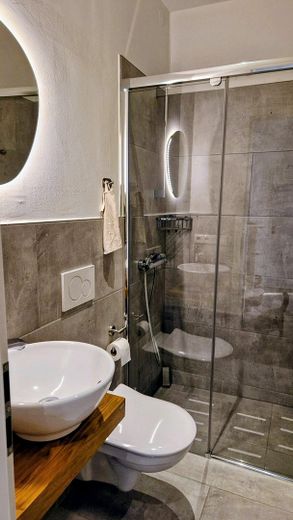 Barrierefreie Terrassenwohnung in AEZ Nähe – Foto 11