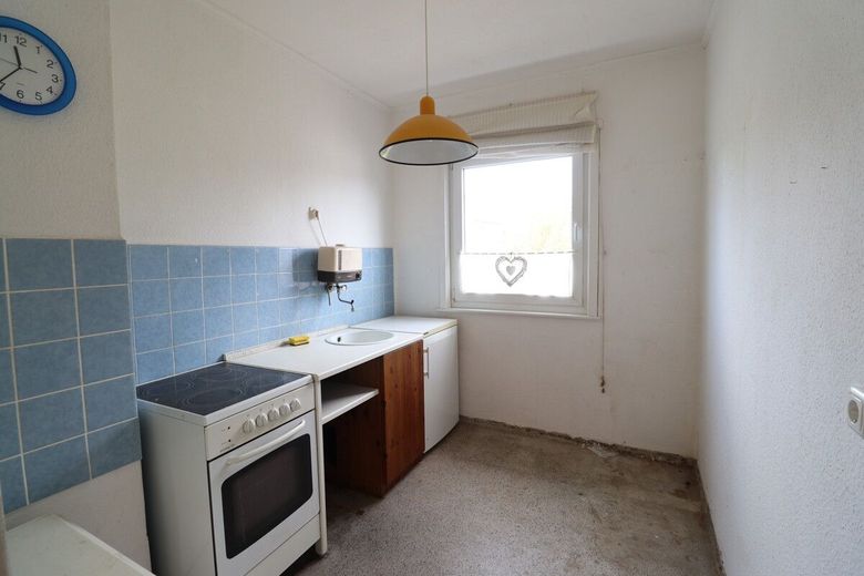 Holzhaus mit Geschichte und viel Potenzial in ruhiger Wohnlage von Bordesholm – Küche