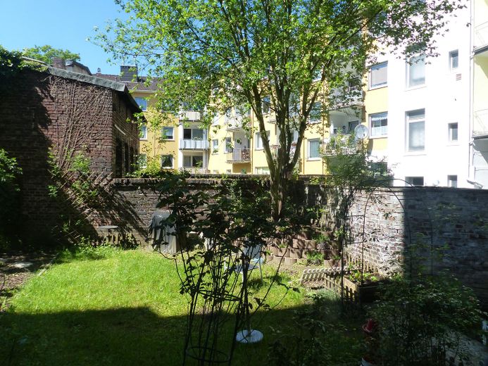 स्मारक-संरक्षित भवन में उज्ज्वल अपार्टमेंट – Garten / Herbst