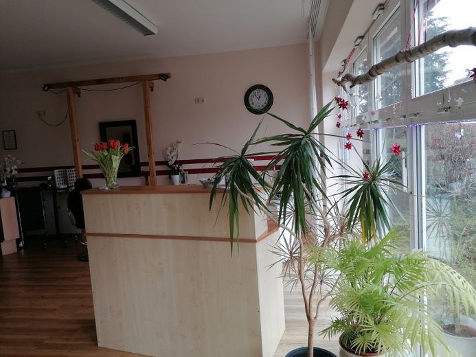 Friseursalon Friseurladen Kosmetikladen Fußpflege Henstedt Ulzburg – Foto 4