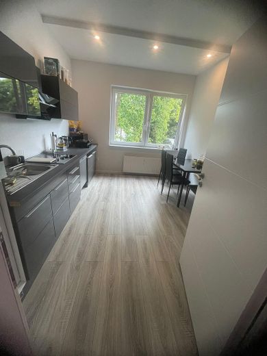 Repräsentative Büro- oder Praxisfläche – modernisiert, großzügig und vielseitig nutzbar – Foto 2