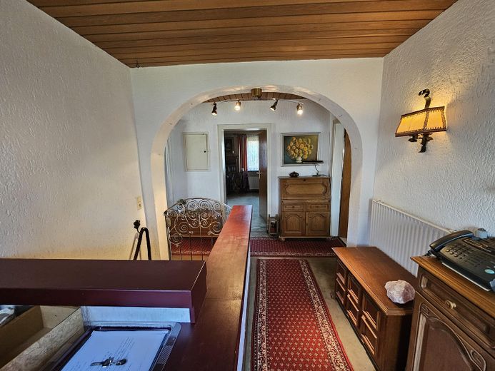 Piękny dom w stylu bungalowu z ogrodem i dużym garażem – Flur Eingang