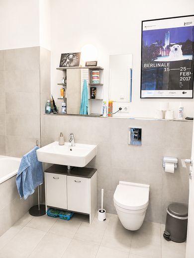 2,5-Zimmer-Wohnung mit Terrasse in Berlin-Mitte – 5,12% Rendite – Bad