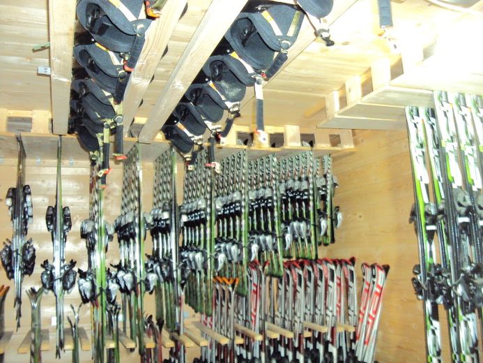 2 Objekte als TOP Investment in exponierter Lage – Skiverleih Alpin