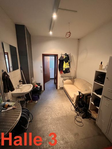 Halle 3 Umkleide EG