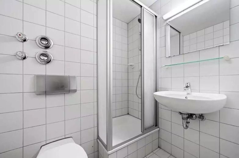 mooi 1-kamerappartement in Konstanz met parkeerplaats en inbouwkeuken – Foto 3