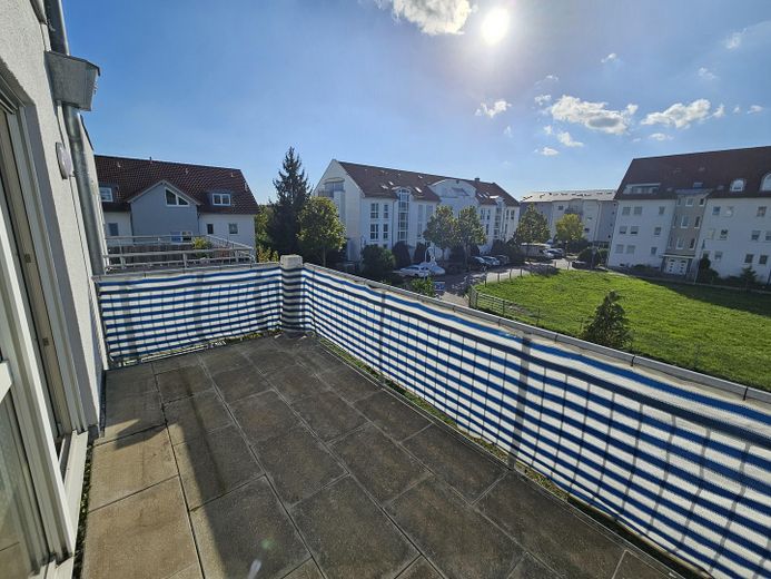 Bel appartement d’une pièce avec balcon dans un environnement calme à Laupheim – Balkon