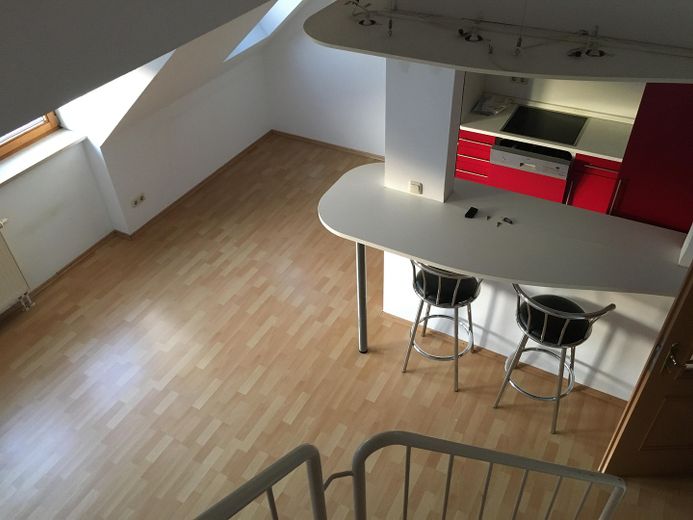 Nowoczesne, wymarzone 2,5-pokojowe mieszkanie galeryjne w M.-Untermenzing BEZ PROWIZJI – Blick von der Galerie
