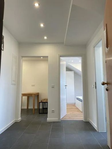 WG-Zimmer in attraktiver Stadtlage - Lenaustraße 8, München / 5.OG / Zi.3 – Flur