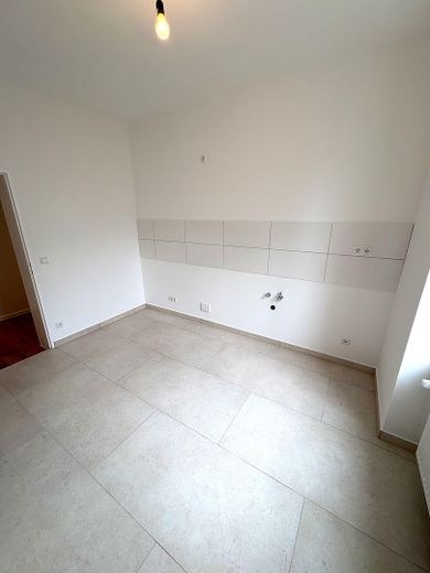 Sofort bezugsfertig und vollständig modernisierte 2 Zimmer Wohnung – Küche