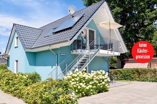 HORN IMMOBILIEN ++ świetny dom wakacyjny w Röbel nad Müritz z dwoma mieszkaniami wakacyjnymi