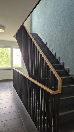 PROVISIONSFREI Penthouse 112 m², WESTFLÜGEL Riedberg, A+ Hausgeld EUR275 -  47,5m² Dachterrasse – Gepflegtes Treppenhaus