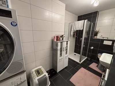 حديث، مركزي، بحالة جديدة، مطبخ وموقف سيارات – 1766008284_f19309.jpg