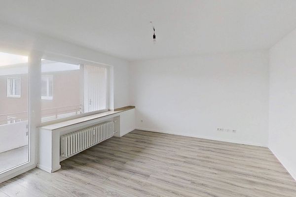 Moderno appartamento di 3 locali con BALCONE a Duisburg-Marxloh