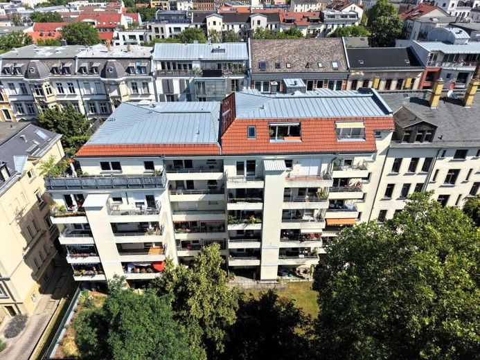 Kapitalanleger aufgepasst! Vermietete 3-Raum-ETW mit Terrasse in der beliebten Südvorstadt – Foto 1