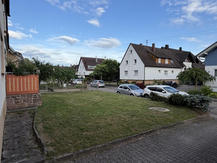Garten vor dem Haus