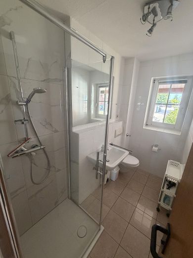 Eşsiz fırsat | 6 tatil dairesi | 1. sıra | Deniz manzarası – Badezimmer