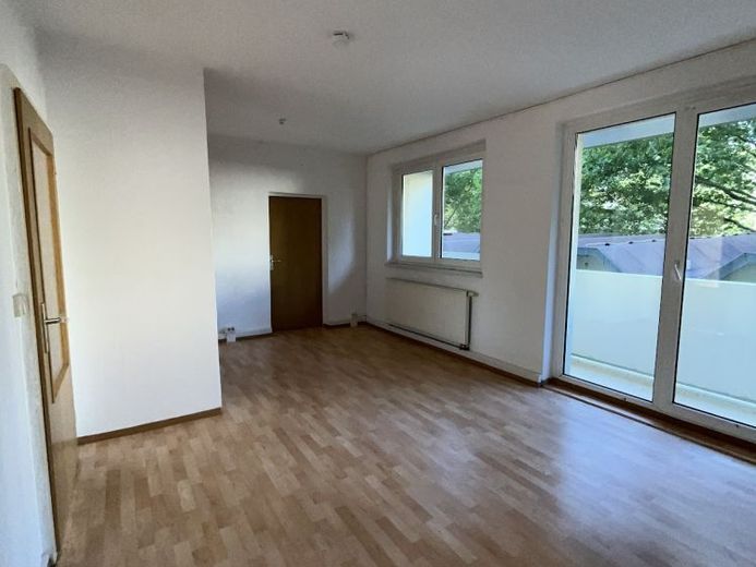 Komfortowe mieszkanie z balkonem – Zdjęcie 1