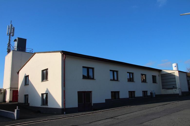 Halle 1 - Straßenansicht 