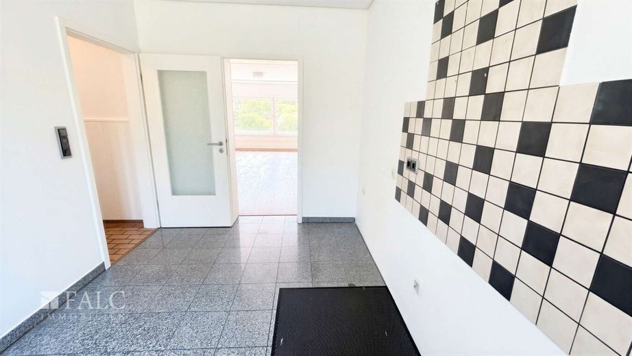 Familientraum in Wuppertal - freistehendes Haus mit Garten – Küche