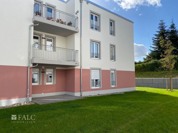 Moderne Obergeschosswohnung im Solarpark Diamant, Barrierefrei, vermietet, mit Terrasse zu verkaufen! – Hausansicht