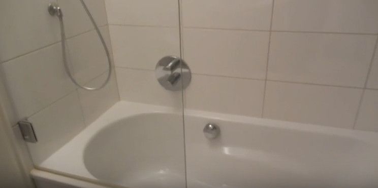 55m² Maisonette Wohnung - U-Bahn nah und im Grünen – Dusche und Badewanne