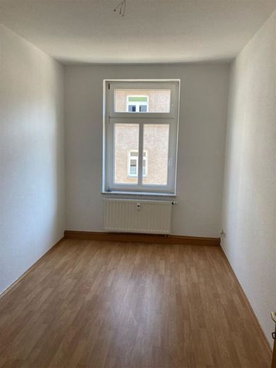 Günstige 2-Zimmer mit Laminat und Wannenbad in guter Lage! – Foto grundrissgleiche Wohnung untendrunter