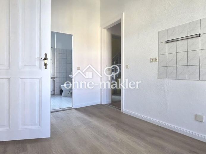Zwei schöne sanierte 1- Zimmerwohnung im 2 OG / 3OG frei – Foto 1
