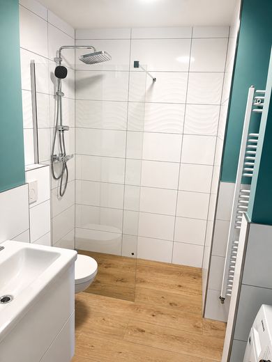 Prenzlauer Berg - tolles liebevoll eingerichtetes Apartment mit Tiefgarage – Bad