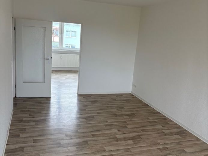 3- Zimmer Wohnung in Fünfeichen - ab sofort – Fotoğraf 1