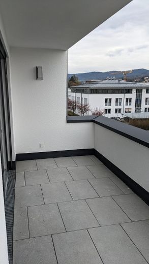 Balkon teilweise überdacht