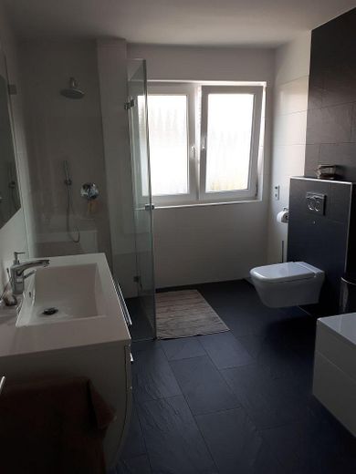 Badezimmer 2