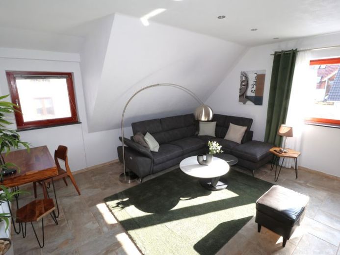 Möblierte 2-Zimmer Einlieger mit separatem Eingang im Einfamilienhaus, Erstbezug – Foto 1