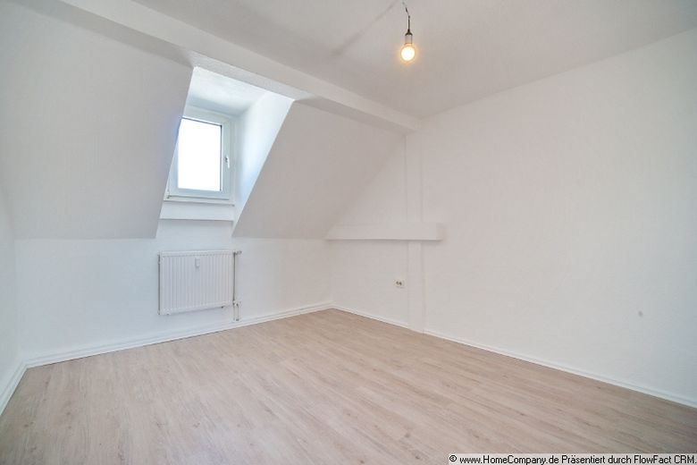 Затишна мансардна квартира в Hagen-Altenhagen – бл. 38 кв. м і добре транспортне сполучення – 8f719518a6d5cefceb3c324a0ad6ef66dce84ee0.jpg