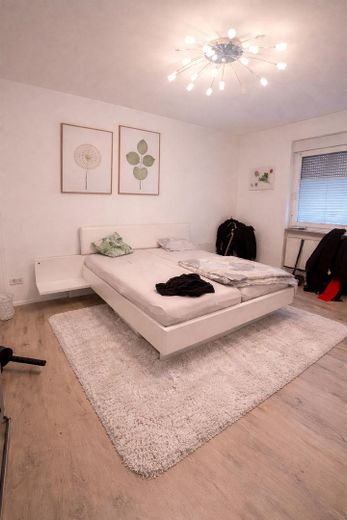 Apartamento de 4 habitaciones – tranquilo y céntrico en Rüsselsheim am Main – Photo 6