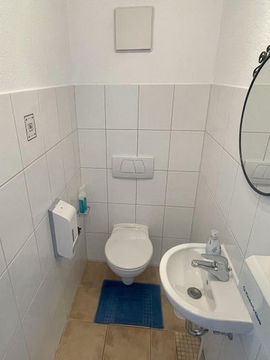 Praxisraum 1 WC