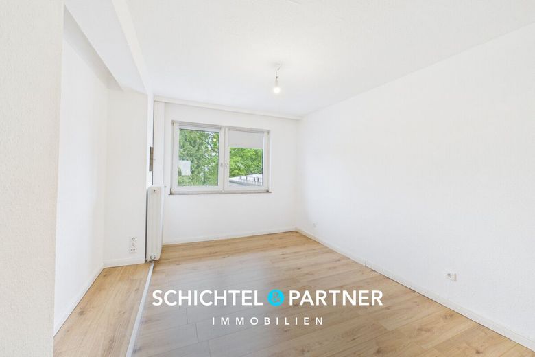 Woltmershausen | Gepflegte &amp; geräumige Etagenwohnung mit Wannenbad &amp; Balkon – S&amp;P | Schlafzimmer