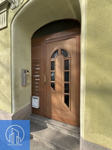 Schöne 3-Zimmer-Wohnung im Erdgeschoss - Nürnberg | EBK | 65 m² – Hauseingangsbereich 1.0