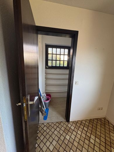 Großzügiges Einfamilienhaus mit Fernblick – Abstellraum
