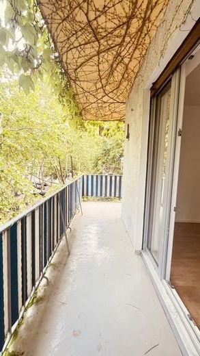 sanierte 3-Zimmerwohnung mit 2 Balkonen Nähe Wasserturm – Eckbalkon von Schlafzimmer 2