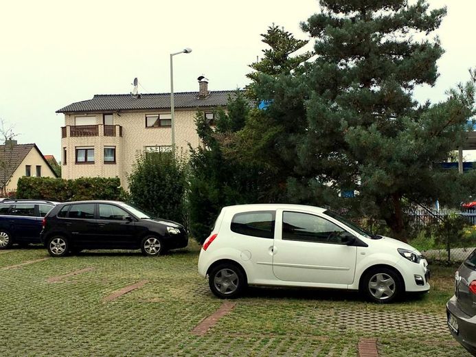 Stellplatz vor der Tür