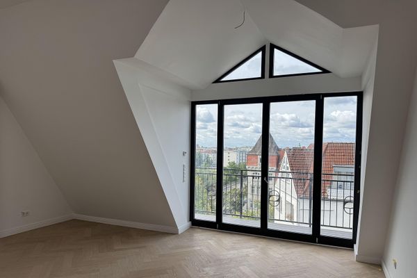 Exclusivo ático de 3 habitaciones con amplias vistas – obra nueva en la última planta cerca de Schloßstraße