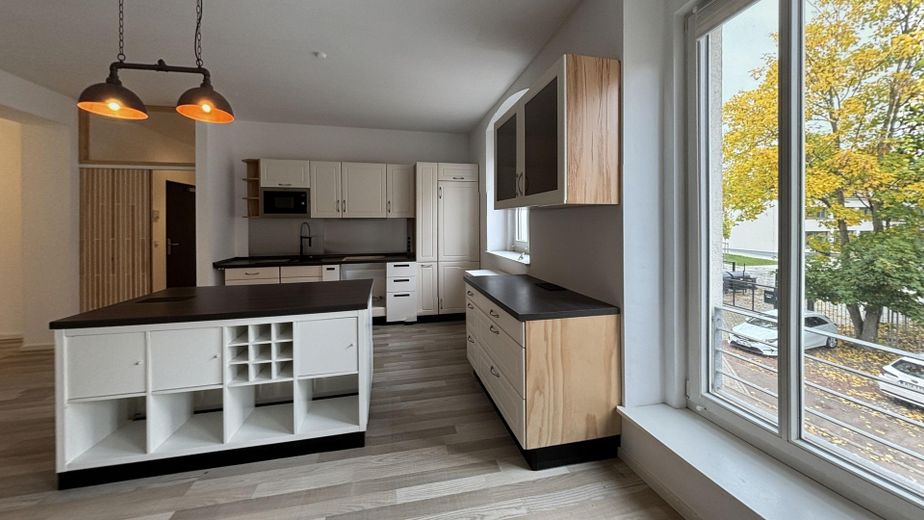 Moderne 4,5 Zimmer Wohnung mit Wohnküche – Küchenbereich