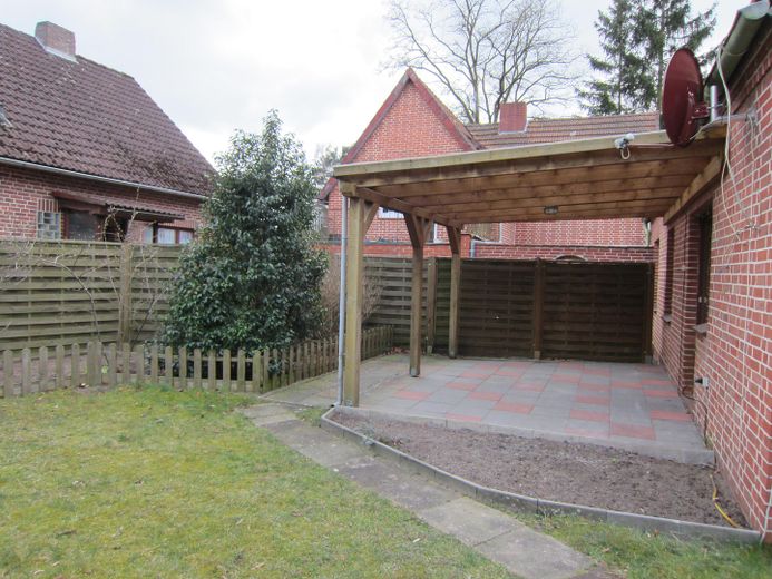 Charmantes Einfamilienhaus – Garten