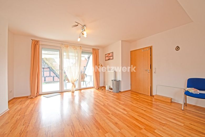 ...mit Zugang zum Balkon