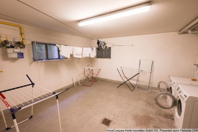 Ansprechende Eigentumswohnung innerhalb eines gepflegten Mehrfamilienhauses in toller Lage mit Balkon, Carport, Keller – ee89ff2d9d1712469d26882dcfd93d3d144645d0.jpg