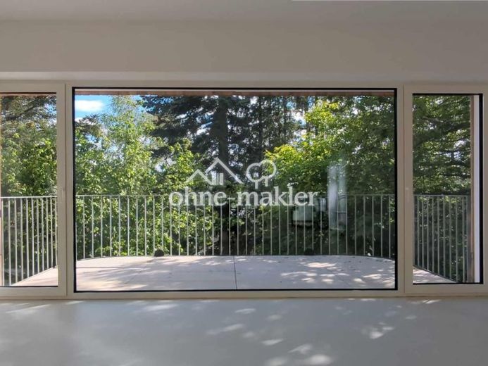 Energieeffizientes Einfamilienhaus (A) mit Panoramablick im Taunus – Foto 1