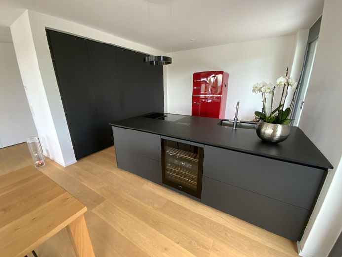 Exklusive 3.5 Zimmerwohnung auf dem Hünerberg – Foto 13